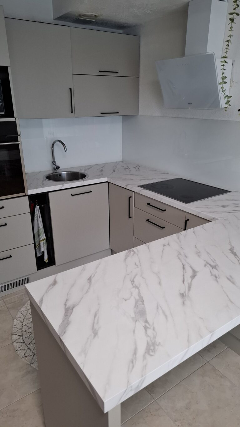 Köögi kiletamine Coverstyl NE31 ja K7 sisustuskilega